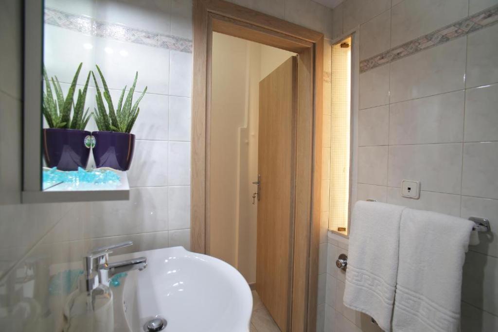 Stylish Modern Apartment, Nilie Hospitality Mgmt Thessaloníki Luaran gambar